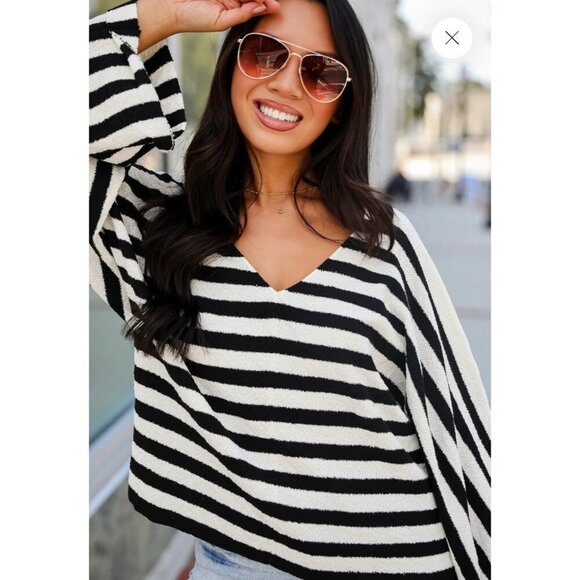 New Zara Black White Striped V-Neck Knit Relaxed Top Sweater - Picture 7 of 12